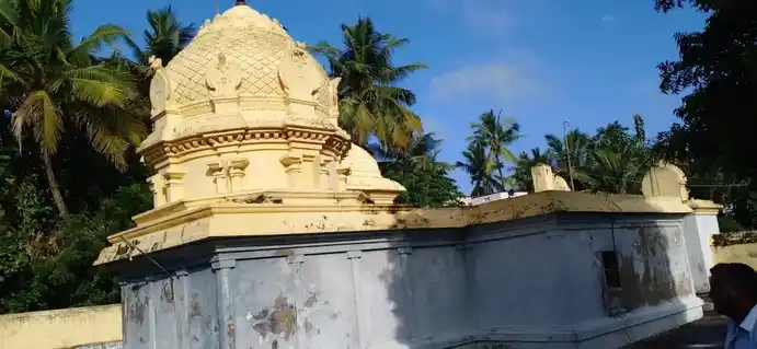 Arulmigu Sinthalamman Temple, Mathurapakkam - 605501 அருள்மிகு சிந்தாலம்மன் திருக்கோயில், மதுரப்பாக்கம் - 605501, Viluppuram - Ancient Temple Architecture and History Image 9