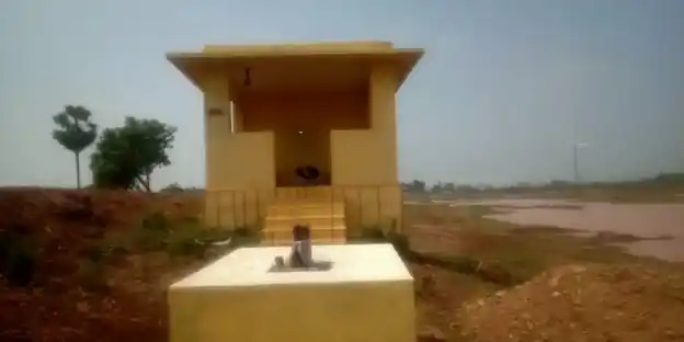 Arulmigu Siraikatha Iyyanar Temple, Middle Of The Street, Ethikulam - 627352 அருள்மிகு சிறைகாத்த அய்யனார் திருக்கோயில், Middle Of The Street, Ethikulam - 627352, Tirunelveli - Ancient Temple Architecture and History Image 9