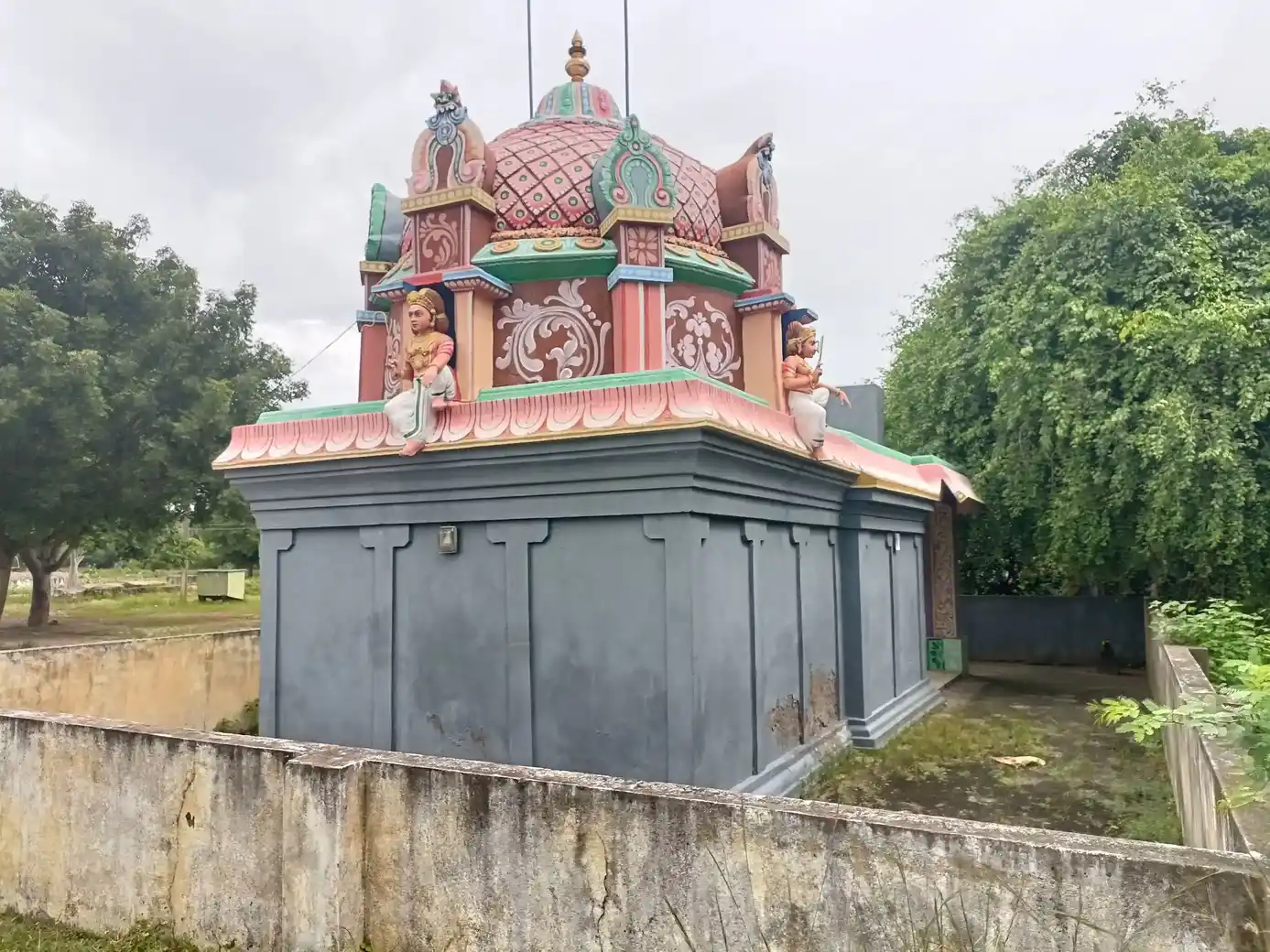Arulmigu Siraimeetta Ayyanar Temple, Vanathirayankuppam - 621901 Temple