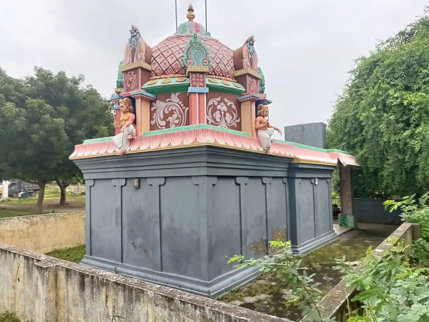 Arulmigu Siraimeetta Ayyanar Temple, Vanathirayankuppam - 621901 அருள்மிகு சிறைமீட்ட அய்யனார் திருக்கோயில், வானதிரையான் குப்பம் - 621901, Ariyalur - Ancient Temple Architecture and History Image 3