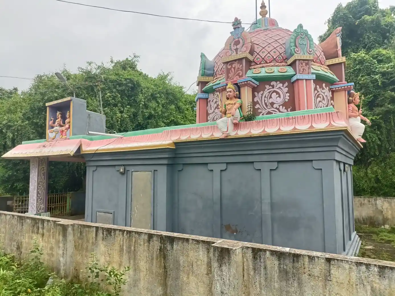 Arulmigu Siraimeetta Ayyanar Temple, Vanathirayankuppam - 621901 அருள்மிகு சிறைமீட்ட அய்யனார் திருக்கோயில், வானதிரையான் குப்பம் - 621901, Ariyalur - Ancient Temple Architecture and History Image 4