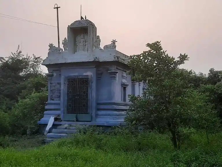 Arulmigu Sitaramadevar Veerabadra Sami Temple, Near Bus Stand, Angadu - 601204 Arulmigu Sitaramadevar Veerabadra sami Temple, Near Bus Stand, Angadu - 601204, Tiruvallur - Ancient Temple Architecture and History Image 4