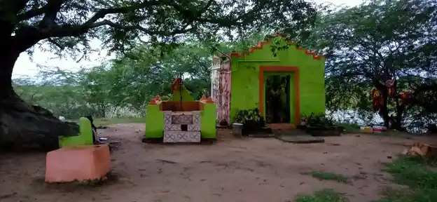 Arulmigu Sithi Karuppar Temple, Perumpuvayal - 630308 அருள்மிகு. சித்தி கருப்பர் திருக்கோயில், Perumpuvayal - 630308, Sivagangai - Ancient Temple Architecture and History Image 3