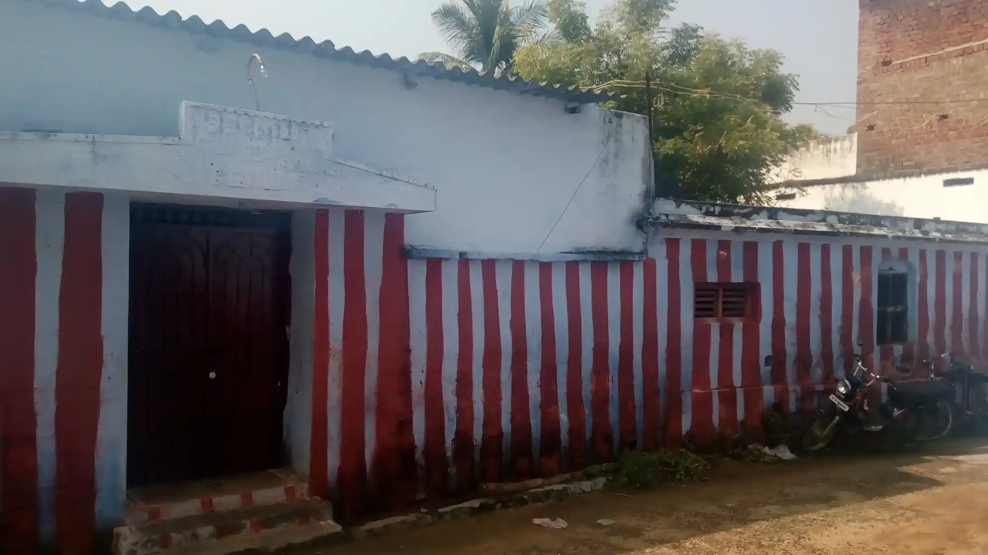 Arulmigu Sithi Puthi Nayinar Temple, Rengasamudram, Rengasamudram - 627413 அருள்மிகு சித்திபுத்தி நயினார் திருக்கோயில், ரெங்கசமுத்திரம், ரெங்கசமுத்திரம் - 627413, Tirunelveli - Ancient Temple Architecture and History Image 2