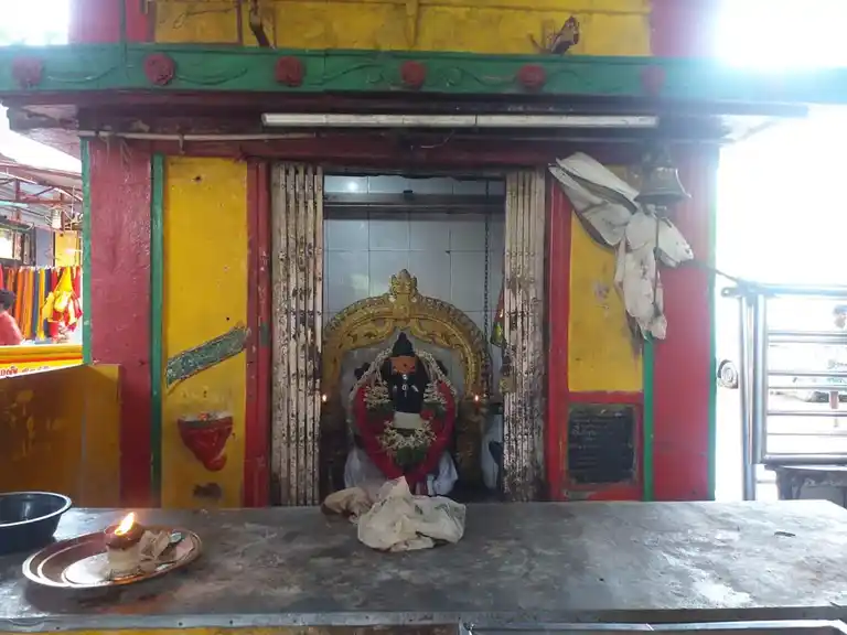 Arulmigu Sithi Putthi Vinayagar Temple, Kulasekarapattanam - 628206 அருள்மிகு சித்திபுத்தி விநாயகர் திருக்கோயில், Kulasekarapattanam - 628206, Thoothukudi - Ancient Temple Architecture and History Image 2