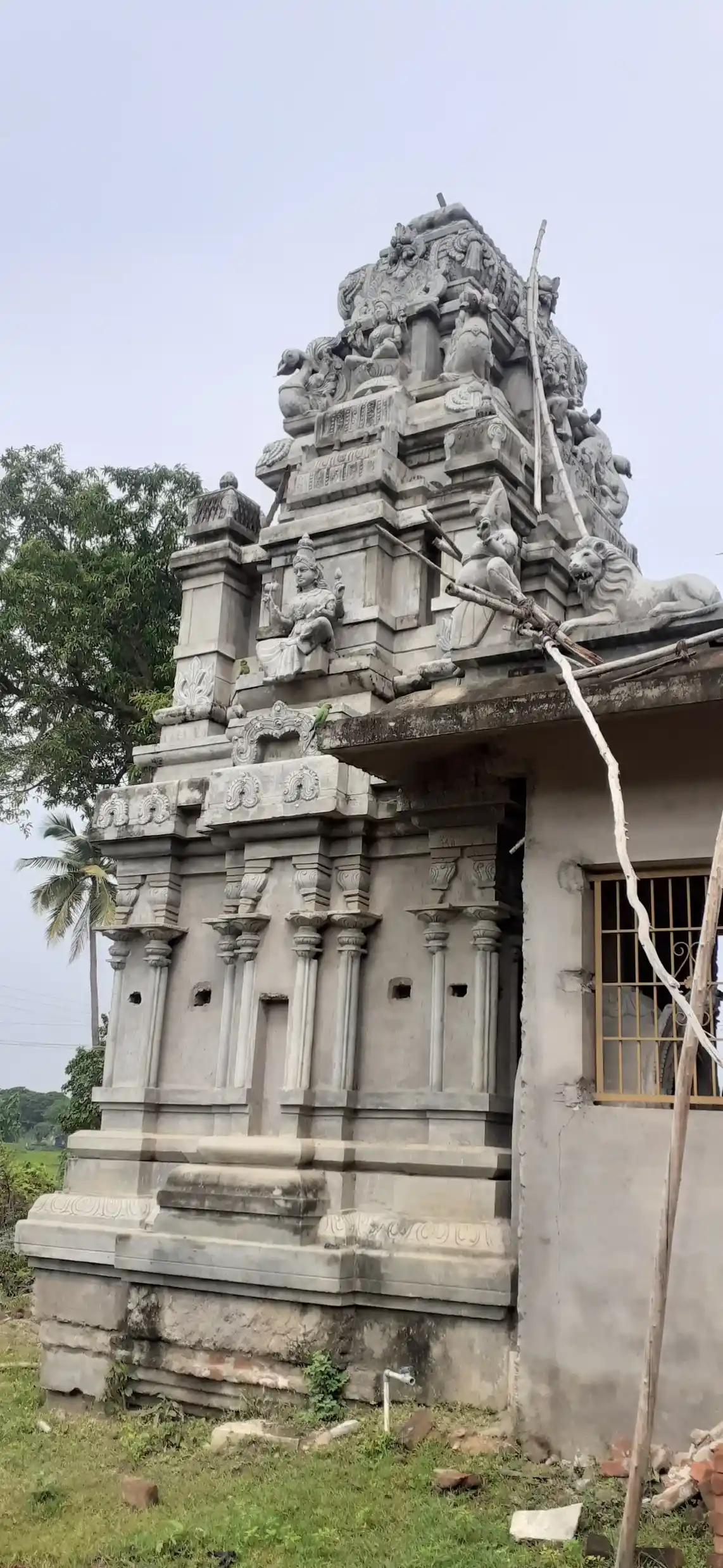 Arulmigu Sithi Vinayagar Temple, Pappakudi - 614404 Arulmigu Sithi Vinayagar Temple, Pappakudi - 614404, Thiruvarur - Ancient Temple Architecture and History Image 2