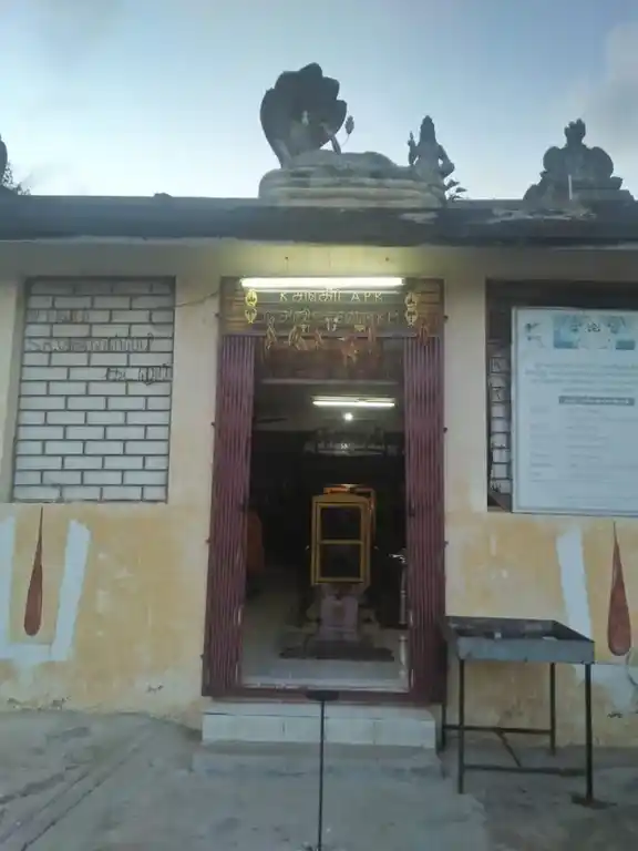 Arulmigu Sithivinayagar, Mariamman, Arulmigu Ayyanar Sakkaratharvar Temple, Arisiperiyankuppam - 607401 அருள்மிகு சக்கரத்தாழ்வார் திருக்கோயில், Arisiperiyankuppam - 607401, Cuddalore - Ancient Temple Architecture and History Image 7