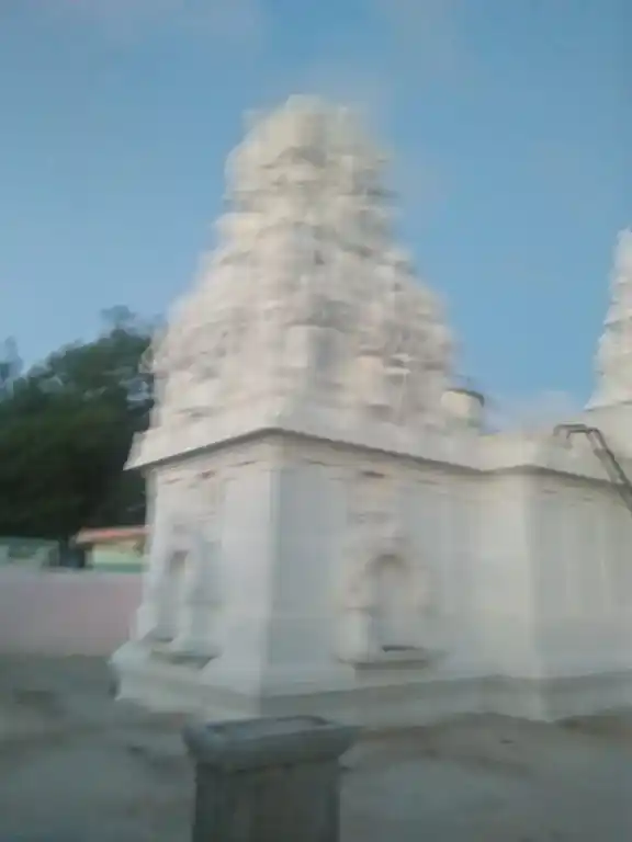 Arulmigu Sithivinayagar Mariamman Temple, Arisiperiyankuppam - 607401 அருள்மிகு சித்தி விநாயகர் மற்றும் மாரியம்மன் திருக்கோயில், அரிசிபெரியாங்குப்ப,ம் - 607401, Cuddalore - Ancient Temple Architecture and History Image 5