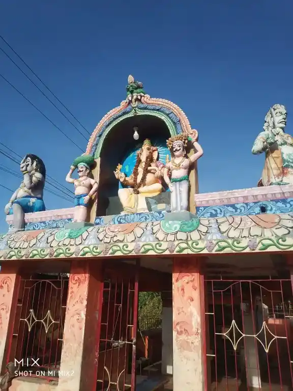 Arulmigu Sithivinayagar Temple, Keezhavazhakkarai - 611104 அருள்மிகு சித்திவிநாயகர் திருக்கோயில், Keezhavazhakkarai - 611104, Nagapattinam - Ancient Temple Architecture and History Image 4