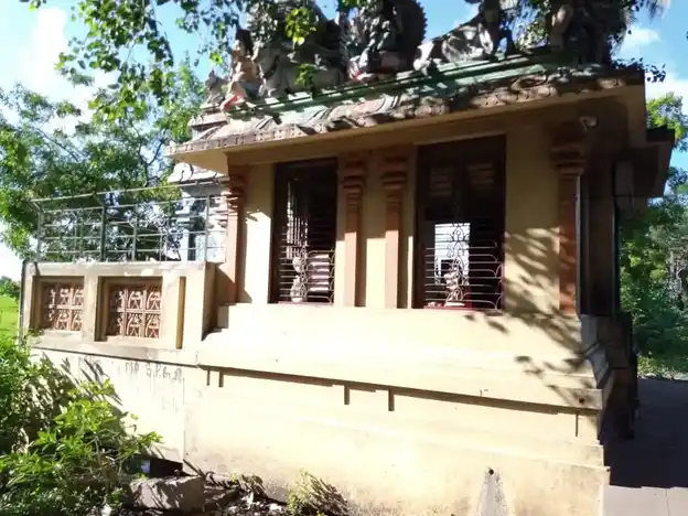 Arulmigu Siththivinayagar Temple, Kazhanivasal - 609404 அருள்மிகு சித்திவிநாயகர் ஆலயம், Kazhanivasal - 609404, Mayiladuthurai - Ancient Temple Architecture and History Image 3