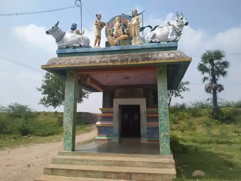Arulmigu Sitivinayagar Temple, Nallanayakkapuram - 621714 அருள்மிகு சித்திவிநாயகர் திருக்கோயில், Nallanayakkapuram - 621714, Ariyalur - Ancient Temple Architecture and History Image 4
