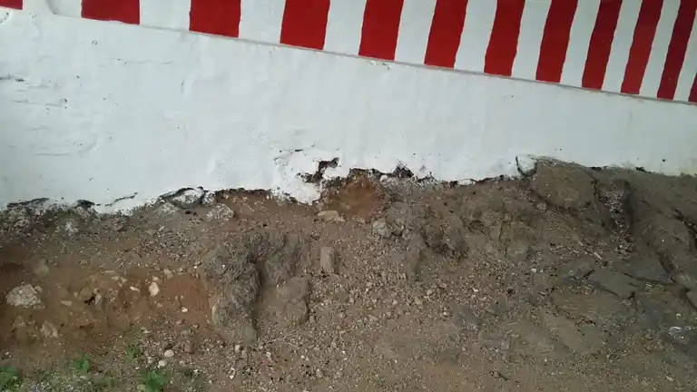 Arulmigu Sitthigirimurugan Temple, Hill Top, Avalurpettai - 604201 அருள்மிகு சித்தகிரி முருகன் திருக்கோயில், குன்றின் மேல், அவலூர்பேட்டை - 604201, Viluppuram - Ancient Temple Architecture and History Image 6