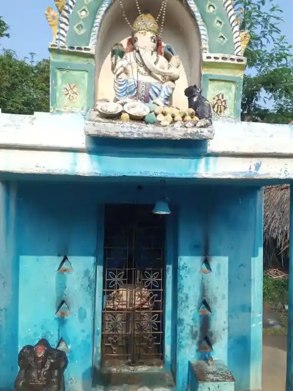 Arulmigu Sitthiputthi Vinayagar Temple, Kallangupaam - 604205 அருள்மிகு சித்திபுத்தி விநாயகர் திருக்கோயில், Kallangupaam - 604205, Viluppuram - Ancient Temple Architecture and History Image 2