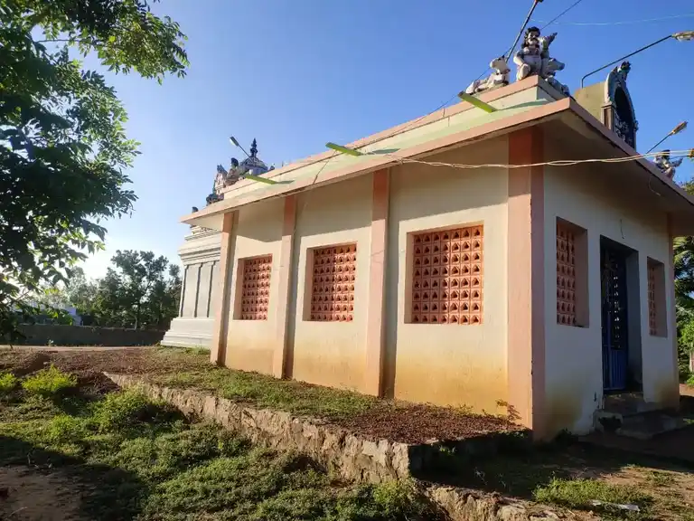 Arulmigu Sitthivinayagar Temple, Kurunthiraakkottai - 614624 அருள்மிகு சித்திவிநாயகர் திருக்கோயில், Kurunthiraakkottai - 614624, Pudukkottai - Ancient Temple Architecture and History Image 2