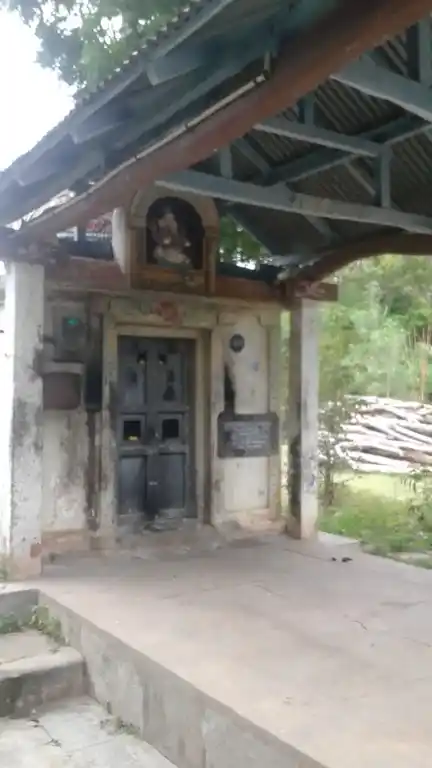 Arulmigu Sitthivinayagar Temple, Pathiniyapuram - 610105 அருள்மிகு சித்திவினாயகர் திருக்கோயில், Pathiniyapuram - 610105, Thiruvarur - Ancient Temple Architecture and History Image 2