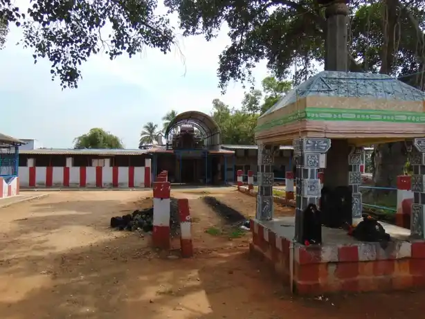 Arulmigu Sivalapuriamman Temple, Naduvachery, Avinashi - 641654 அருள்மிகு சிவலபுரியம்மன்,கோதீஸ்வரர், கோவிந்தராஜப்பெருமாள் திருக்கோயில், Naduvachery, Avinashi - 641654, Tiruppur - Ancient Temple Architecture and History Image 2