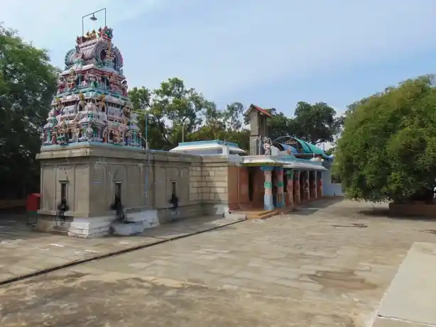 Arulmigu Sivalapuriamman Temple, Naduvachery, Avinashi - 641654 அருள்மிகு சிவலபுரியம்மன்,கோதீஸ்வரர், கோவிந்தராஜப்பெருமாள் திருக்கோயில், Naduvachery, Avinashi - 641654, Tiruppur - Ancient Temple Architecture and History Image 3