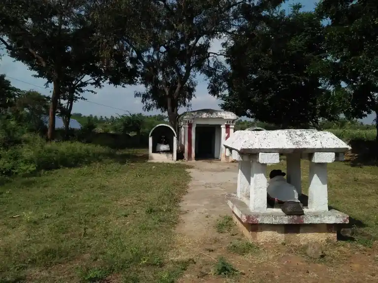 Arulmigu Sivalingeswarar Temple, Bevalur - 636803 Temple