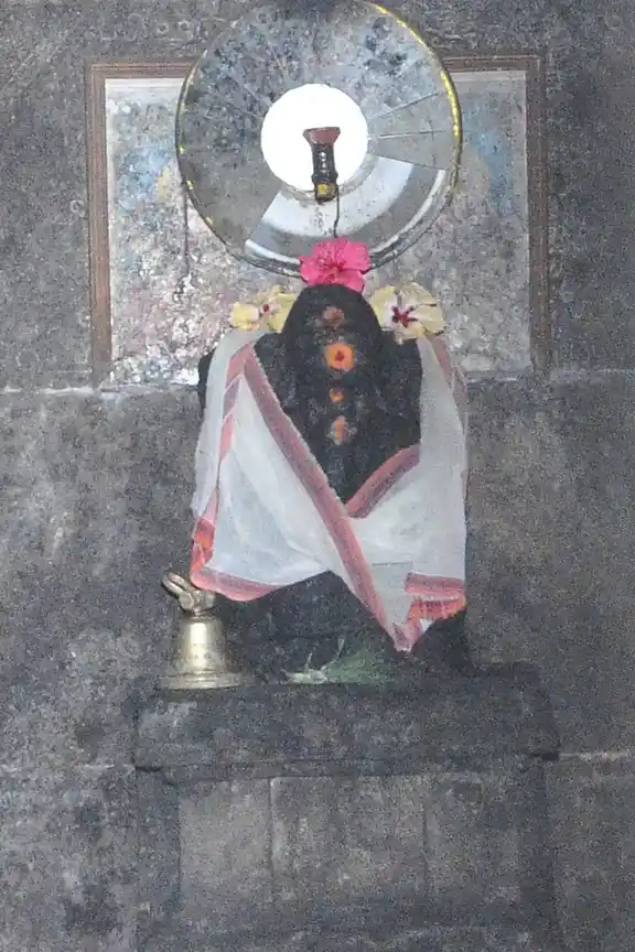 Arulmigu Sivaloganatha Vinayagar Temple, Thirukkuvalai - 610204 அருள்மிகு சிவலோகநாதவிநாயகர் திருக்கோயில், Thirukkuvalai - 610204, Nagapattinam - Ancient Temple Architecture and History Image 3