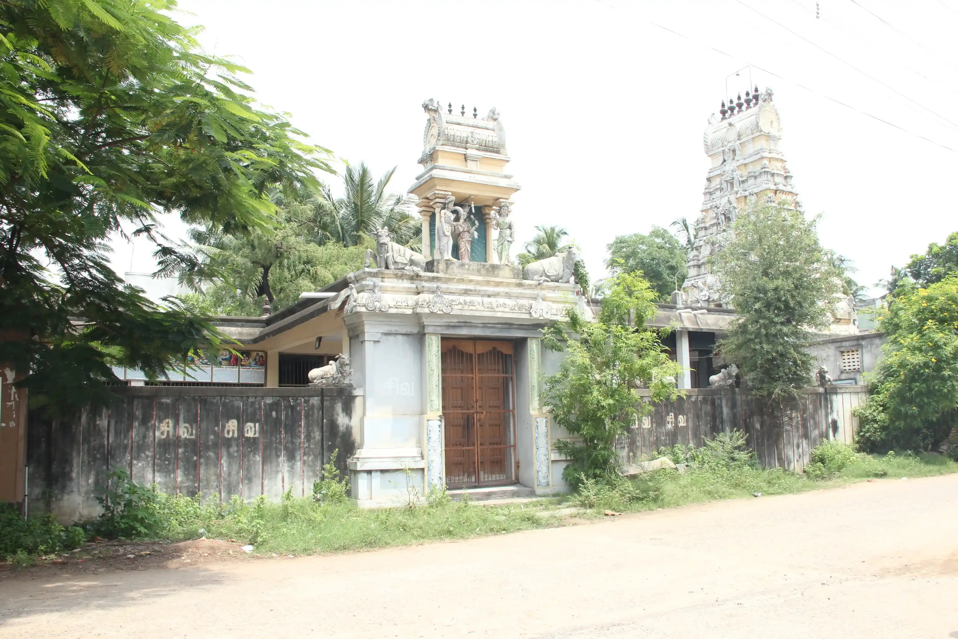 Arulmigu Sivaloganathar Temple, Melpattampakkam - 607106 அருள்மிகு சிவலோகநாதர் திருக்கோயில், மேல்பட்டாம்பாக்கம் - 607106, Cuddalore - Ancient Temple Architecture and History Image 4