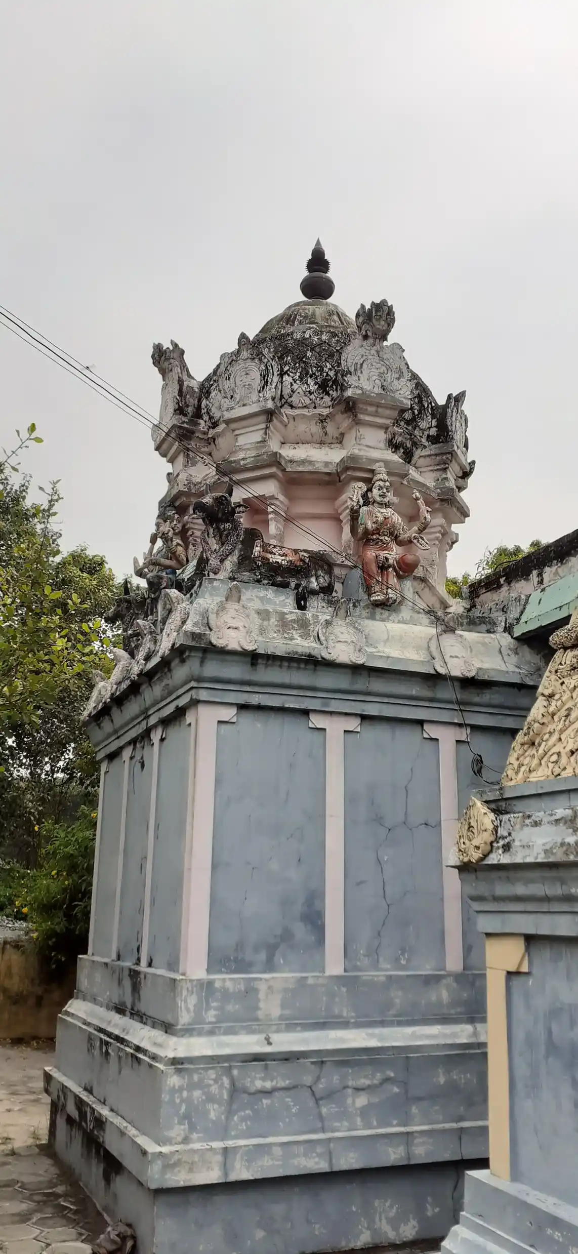 Arulmigu Sivaloganathaswamy Temple, Sathanur - 612801 அருள்மிகு சிவலோகநாதசுவாமி திருக்கோயில், வலங்கைமான், Sathanur - 612801, Thiruvarur - Ancient Temple Architecture and History Image 9