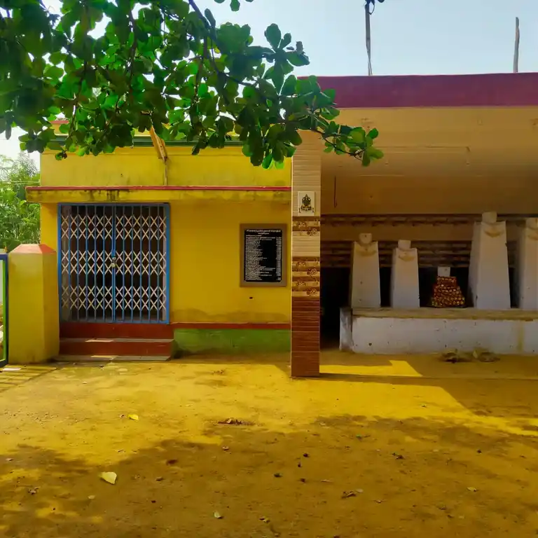 Arulmigu Sivananatha Perumal Temple, Cheranmahadevi - 627414 அருள்மிகு பொழிக்கரை சிவனனைந்த பெருமாள் திருக்கோயில், சேரன்மகாதேவி - 627414, Tirunelveli - Ancient Temple Architecture and History Image 3