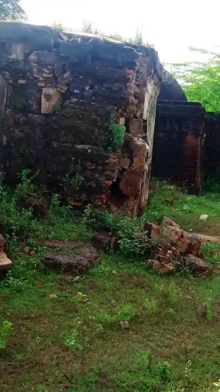 Arulmigu Sivaneswarar Temple, Pappapatti, Karambakudi Taluk - 622302 அருள்மிகு சிவனேஸ்வரர் திருக்கோயில், பாப்பாபட்டி, கறம்பக்குடி வட்டம் - 622302, Pudukkottai - Ancient Temple Architecture and History Image 6