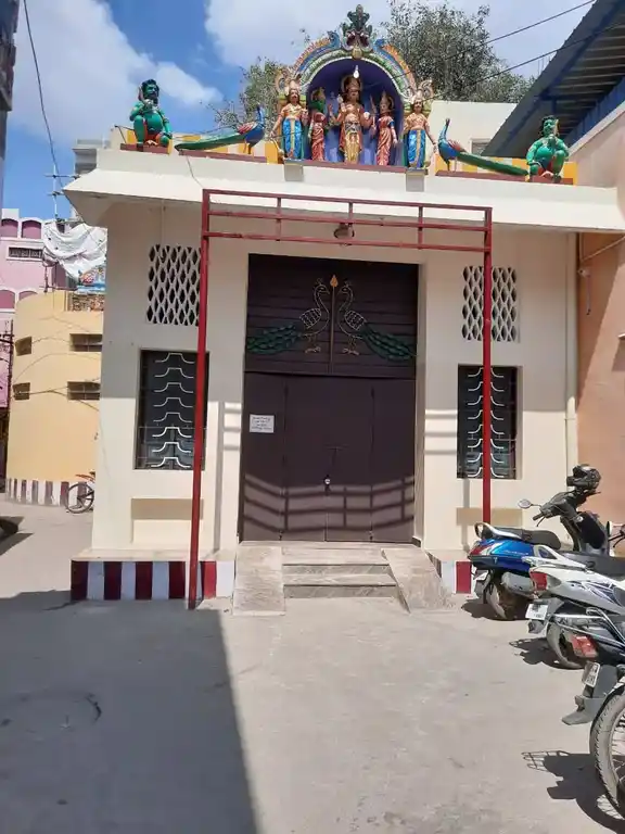 Arulmigu Sivasubramaniyaswami Bajanai Madalayam, Idayar Veethi, Uppu Dhodde Gowder Lane - 641001 அருள்மிகு ஸ்ரீசிவசுப்பிரமணியசுவாமி பஜனை மடாலயம், இடையர் வீதி, உப்புதொட்டேகவுடர் தெரு - 641001, Coimbatore - Ancient Temple Architecture and History Image 2