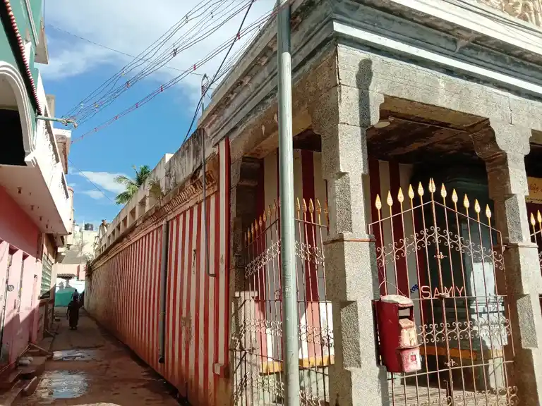 Arulmigu Sivasubramaniyaswamy Temple, Kosapet, Vellore - 632001 அருள்மிகு சிவசுப்பிரமணியசுவாமி திருக்கோயில், கொசப்பேட்டை, வேலூர் - 632001, Vellore - Ancient Temple Architecture and History Image 4