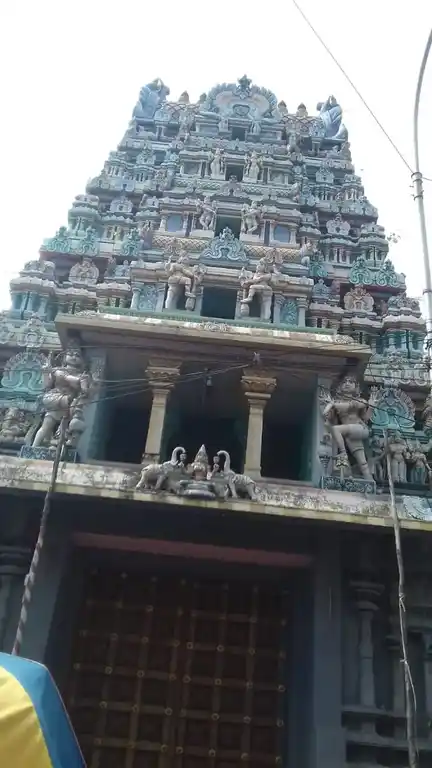 Arulmigu Sivavishnu Temple, T.Nagar Bus Stand, Chennai - 600017 அருள்மிகு சிவா விஷ்ணு திருக்கோயில், தி. நகர் பேருந்து நிலையம், சென்னை - 600017, Chennai - Ancient Temple Architecture and History Image 4