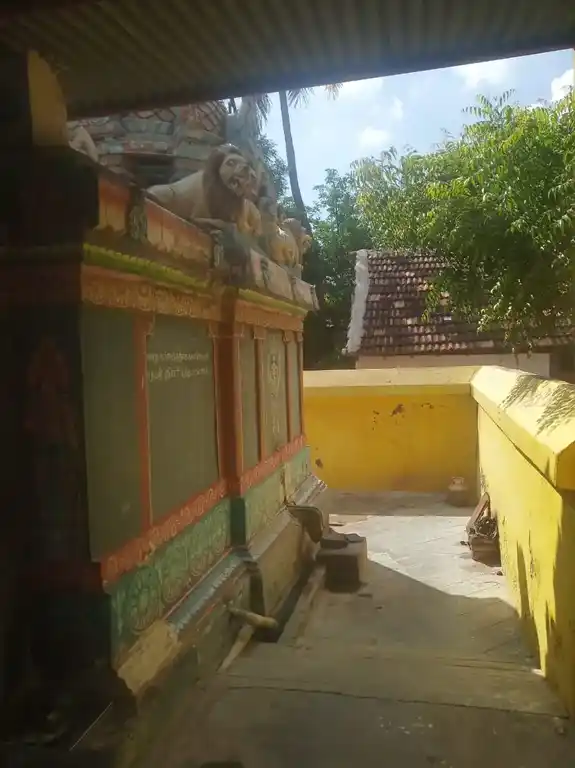 Arulmigu Siyamalatheviyamm Temple, Periyakurumbai Theru Keelavasal, Thanjavur - 613001 அருள்மிகு சசியாமளாதேவி அம்மன் திருக்கோயில், Periyakurumbai Theru Keelavasal, Thanjavur - 613001, Thanjavur - Ancient Temple Architecture and History Image 2