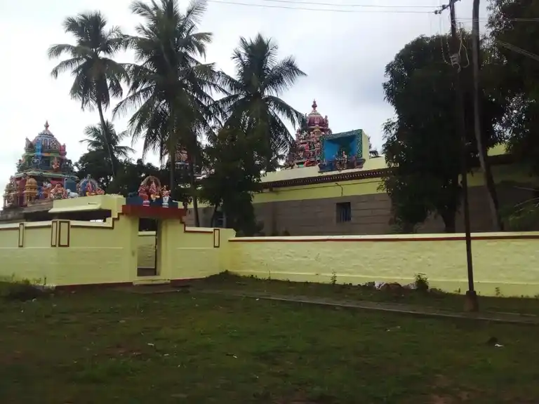 Arulmigu Sokkalinga Meenakshiamman Temple, Kuruvikondanpatti - 622409 அருள்மிகு சொமக்கலிங்க மீனாட்சியம்மன் திருக்கோயில், Kuruvikondanpatti - 622409, Pudukkottai - Ancient Temple Architecture and History Image 2