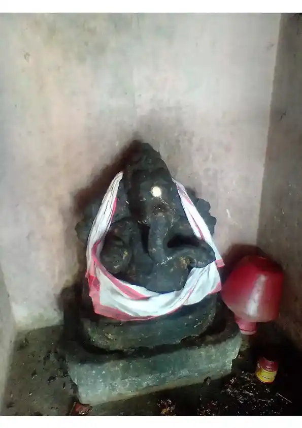 Arulmigu Sokkanatha Swamy Temple, Solavidhyapuram - 611103 Temple
