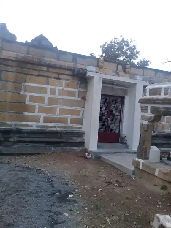 Arulmigu Sokkanathar Group Of Temple, Nambukurichi - 621719