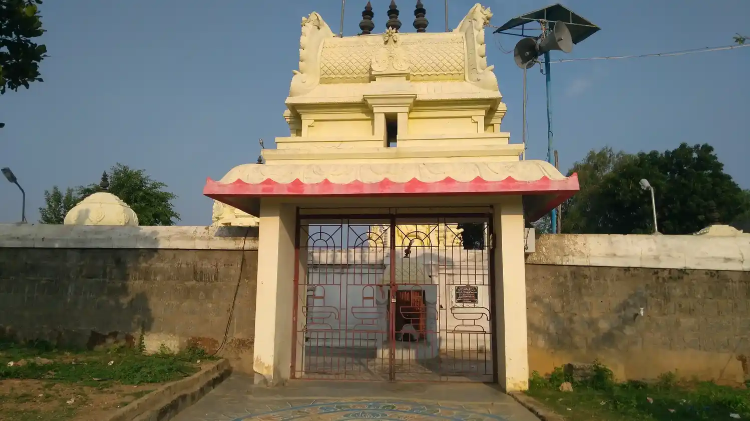 Arulmigu Sokkanathar Temple, Alavay - 621701