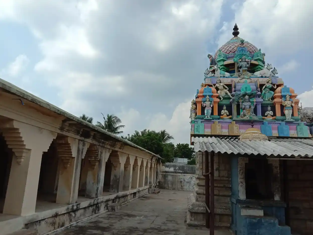 Arulmigu Sokkanathaswamy Temple, Kodalikaruppur - 612902 Temple