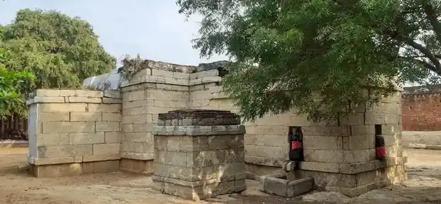 Arulmigu Sokkanathaswamy Temple, Punkampadi - 639201 அருள்மிகு சொக்கநாதசுவாமி திருக்கோயில், Punkampadi - 639201, Karur - Ancient Temple Architecture and History Image 3