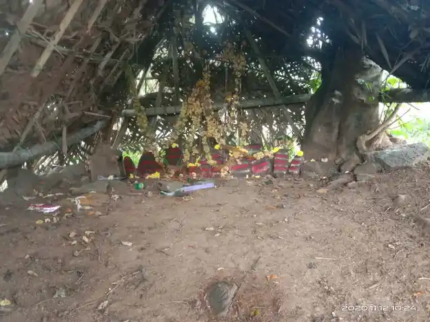 Arulmigu Sokkanur Munidevar Temple, Gendeanahalli - 636811 Arulmigu Sokkanur Munidevar Temple, Gendeanahalli - 636811, Dharmapuri - Ancient Temple Architecture and History Image 3