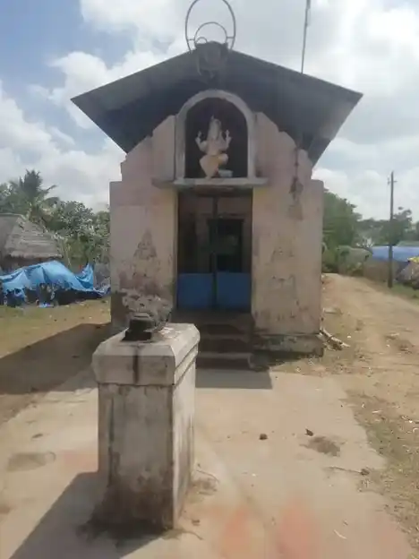 Arulmigu Sokkapillar Temple, Erukkai - 611109 அருள்மிகுசொக்கபிள்ளையார் திருக்கோயில், Erukkai - 611109, Nagapattinam - Ancient Temple Architecture and History Image 3