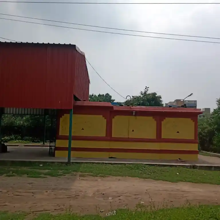 Arulmigu Solai Amman Temple, Mangadu - 600122 அருள்மிகு சோலை அம்மன் திருக்கோயில், மாங்காடு - 600122, Kancheepuram - Ancient Temple Architecture and History Image 3