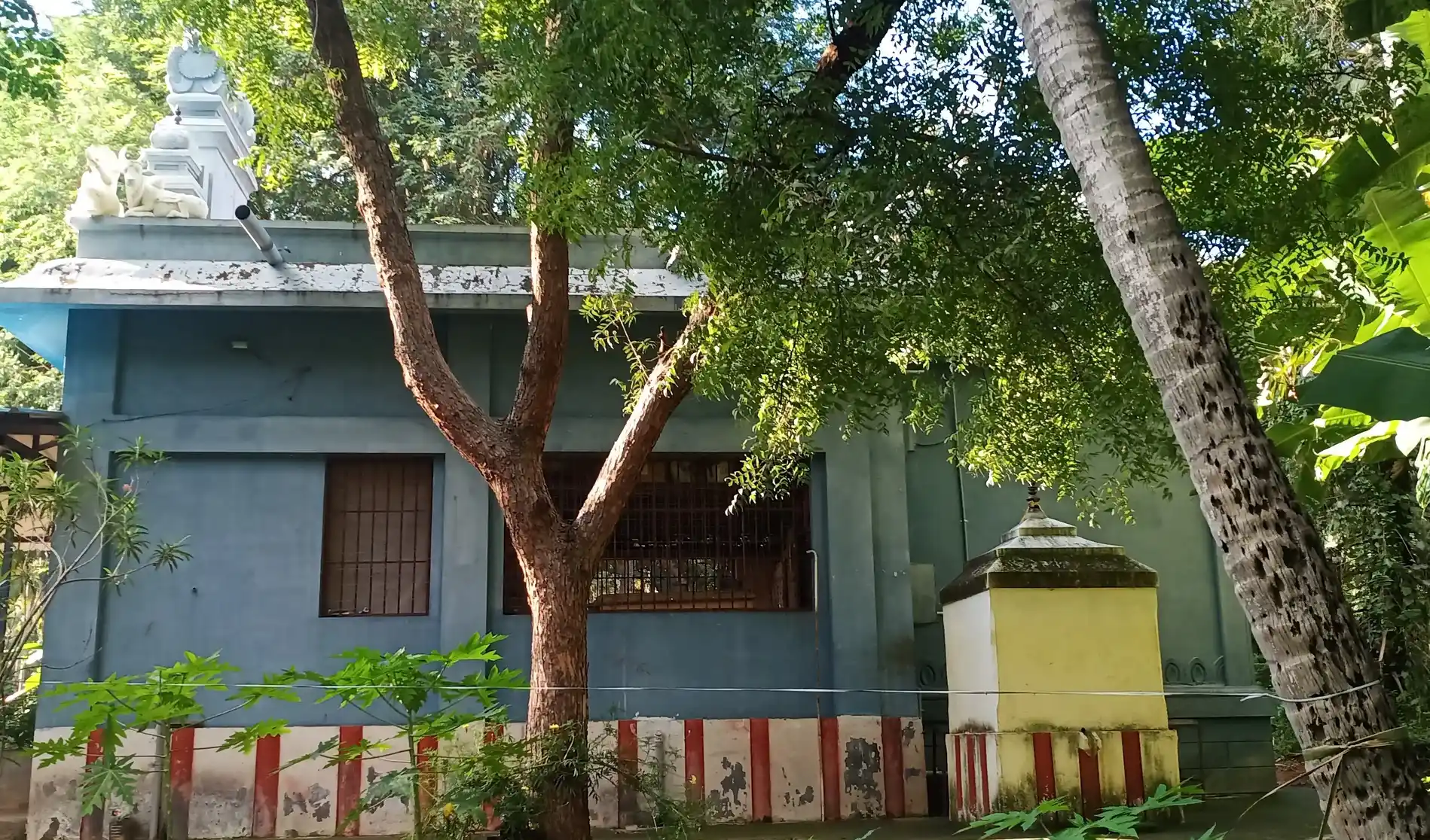 Arulmigu Solai Eeswarar Temple, Ayyampalayam - 624204 Temple