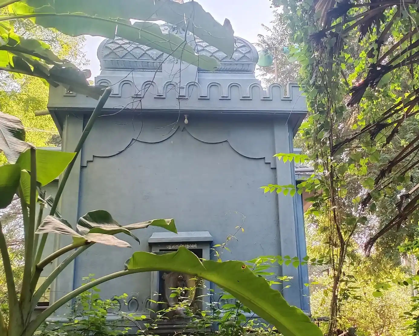 Arulmigu Solai Eeswarar Temple, Ayyampalayam - 624204 அருள்மிகு சோலை ஈஸ்வரர் திருக்கோயில், Ayyampalayam - 624204, Dindigul - Ancient Temple Architecture and History Image 4