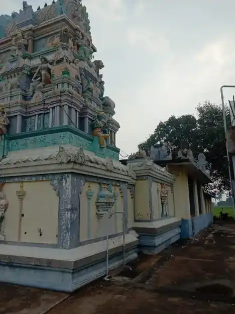 Arulmigu Solaiamman Temple, Near River, Chinnakavanam - 601204 அருள்மிகு சோலையம்மன் திருக்கோயில், Near River, Chinnakavanam - 601204, Tiruvallur - Ancient Temple Architecture and History Image 3