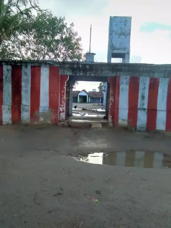 Arulmigu Solaiswamy Temple, Eppothum Vendran - 628712 அருள்மிகு சோலைச்சாமி திருக்கோயில், Eppothum Vendran - 628712, Thoothukudi - Ancient Temple Architecture and History Image 5