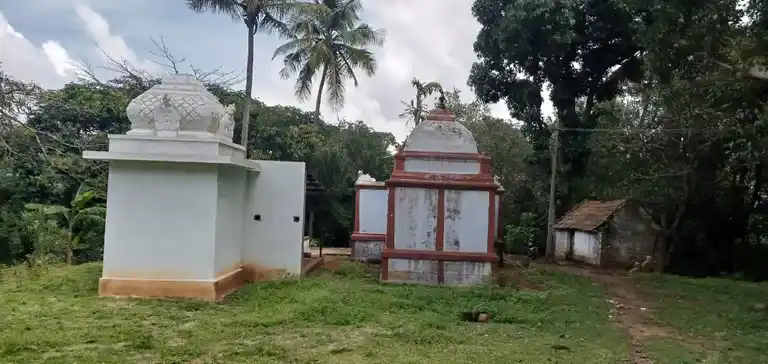 Arulmigu Solamudaiyeeswarar Temple, Melkaligampatty, Ariyur Nadu - 637415 அருள்மிகு சோழமுடையீஸ்வரன் திருக்கோயில், Melkaligampatty, Ariyur Nadu - 637415, Namakkal - Ancient Temple Architecture and History Image 2