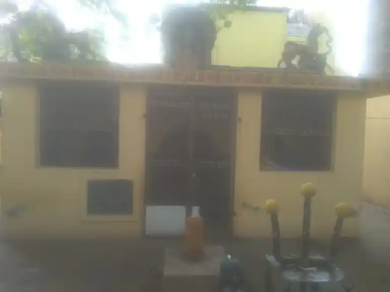 Arulmigu Solapuri Mariyamman Temple, Sangaranpillaimedu, Thiruchirappalli - 620001 Arulmigu Solapuri mariyamman Temple, Sangaranpillaimedu, Thiruchirappalli - 620001, Thiruchirappalli - Ancient Temple Architecture and History Image 7