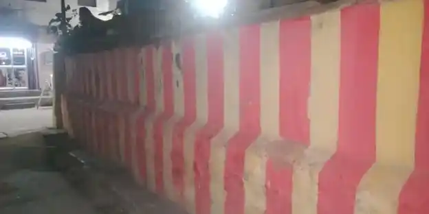 Arulmigu Solapuriyamman Temple, Sarpanamedu - 632001 அருள்மிகு சோலாபுரியம்மன் திருக்கோயில், சர்பணமேடு - 632001, Vellore - Ancient Temple Architecture and History Image 4