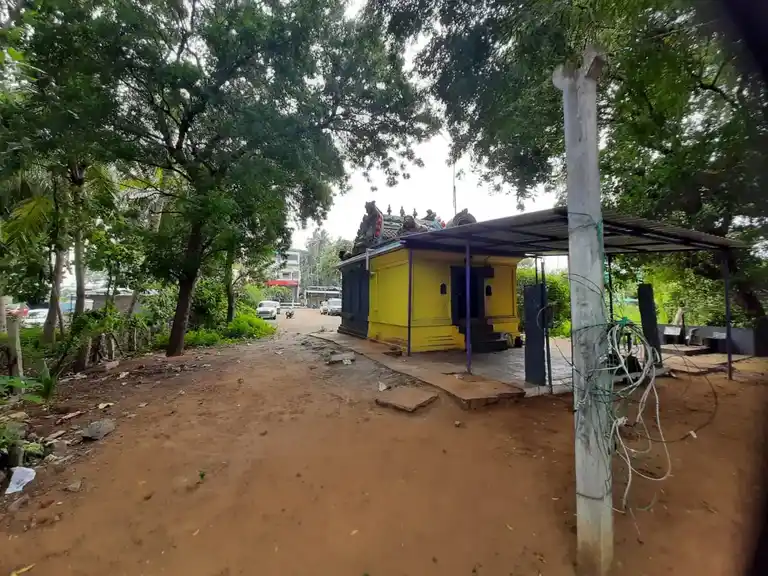 Arulmigu Solathaeeamman Temple, Lalgudi - 621703 Arulmigu Solathaeeamman Temple, Lalgudi - 621703, Thiruchirappalli - Ancient Temple Architecture and History Image 2