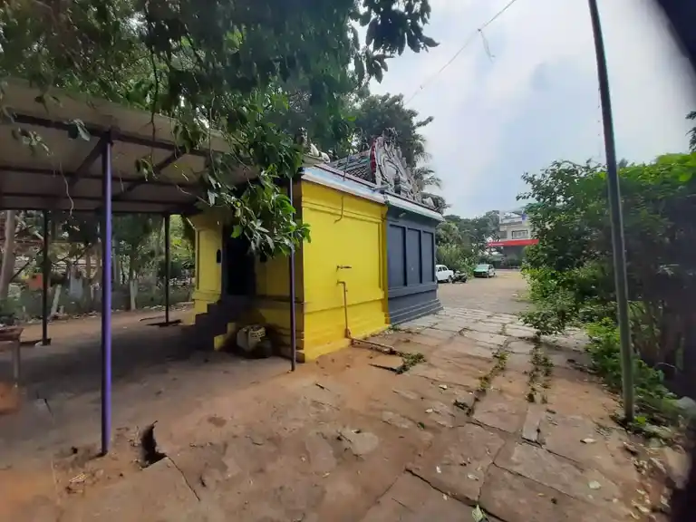 Arulmigu Solathaeeamman Temple, Lalgudi - 621703 Arulmigu Solathaeeamman Temple, Lalgudi - 621703, Thiruchirappalli - Ancient Temple Architecture and History Image 4