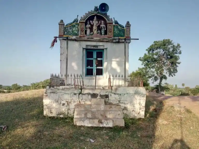 Arulmigu Soleeshwaramudaiyar Temple, Vatthanaakkurichi - 622305 Arulmigu Soleeshwaramudaiyar Temple, Vatthanaakkurichi - 622305, Pudukkottai - Ancient Temple Architecture and History Image 2